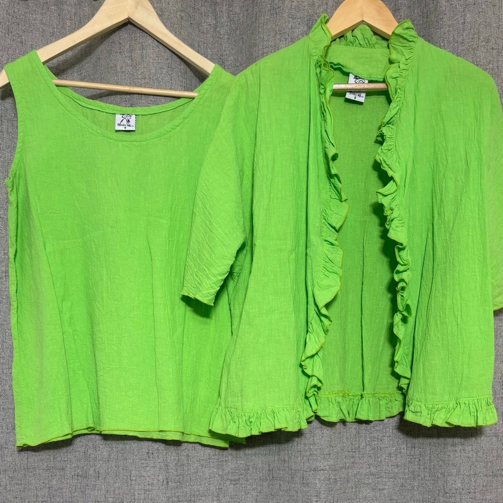 Alfredos Wife Pant Set Women Small Smocked Waist Ruffle Hem Capri Pants Green - Picture 3 of 13